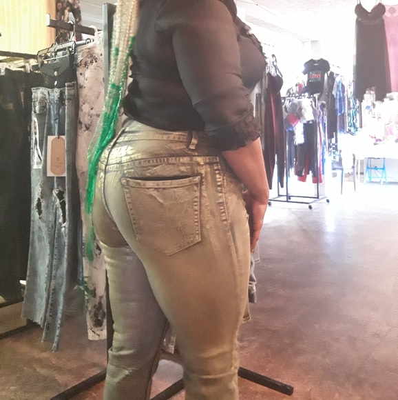 Gold Jeans - Picture 2 of 4